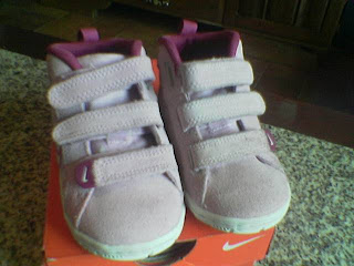 Nike+Milestones+Sensory+Motion+System Reciclomania: Sapatilhas Nike,rosa,camurça,tamanho 21,5.