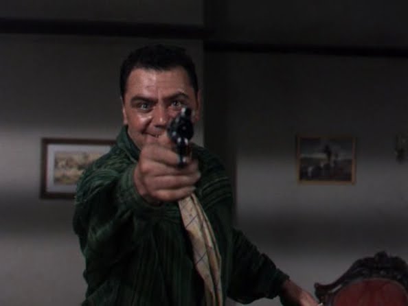 The Stranger Wore a Gun - Wikipedia