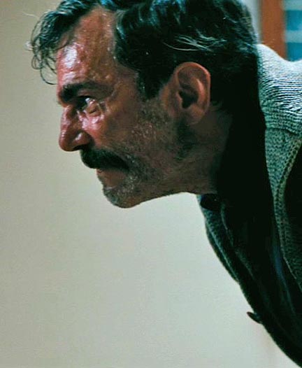 [there-will-be-blood-over-the-top.jpg]