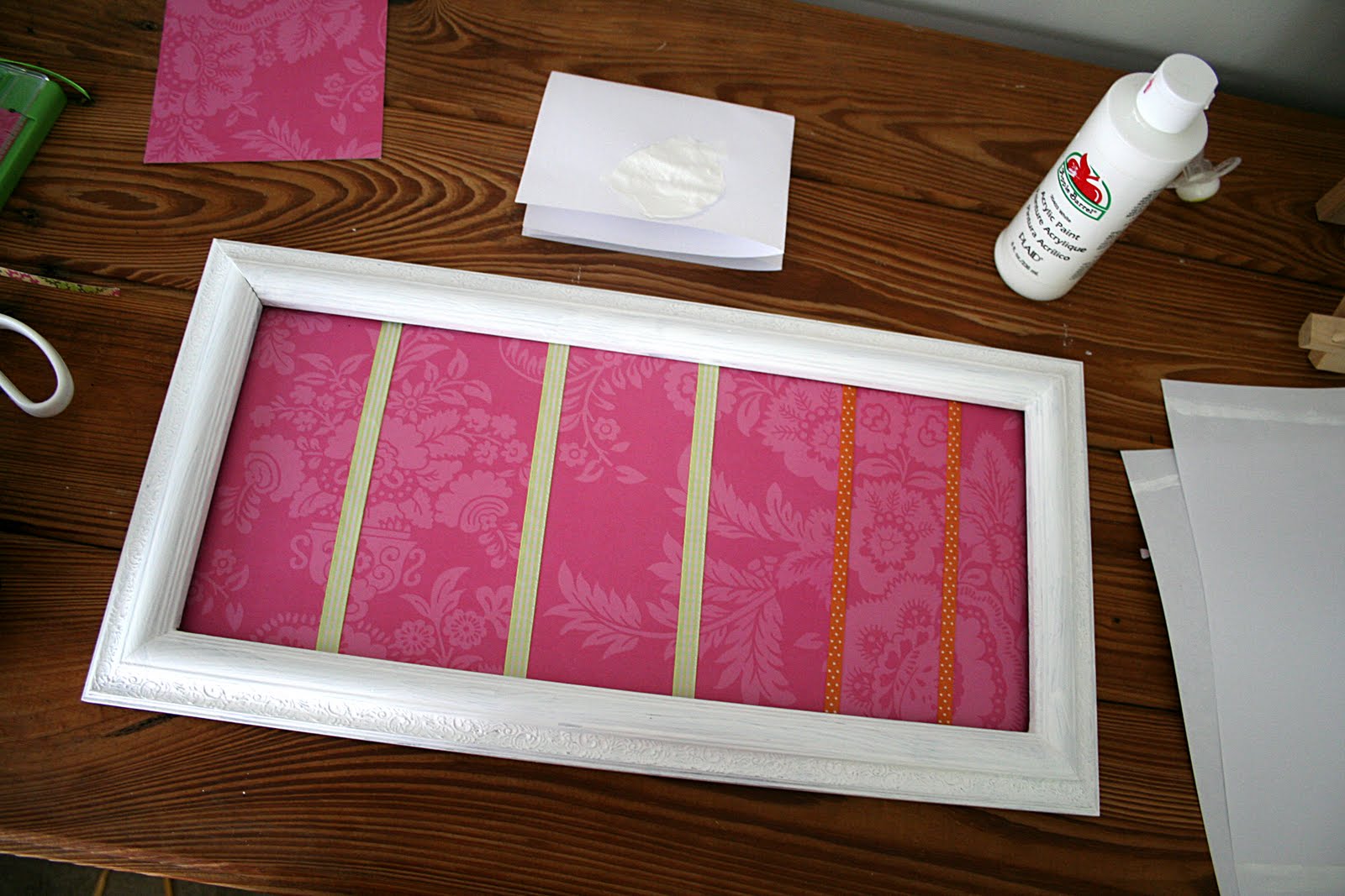 Vanessa's Ventures picture frame bow holder tutorial