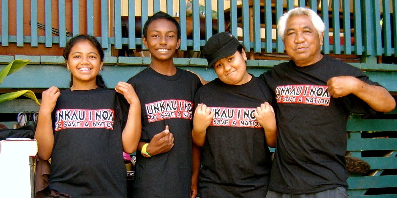 [Kealahou-MLIBC09242009+016.JPG]