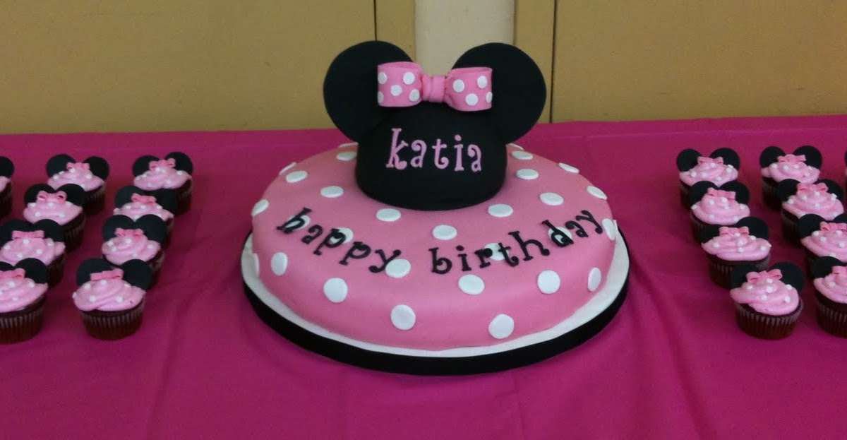 I Design: Minnie Mouse Cake