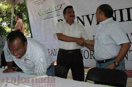 Entregan Añorve y sedesol estatal insumos para mejorar casas con fondos de Mariana Trinitaria