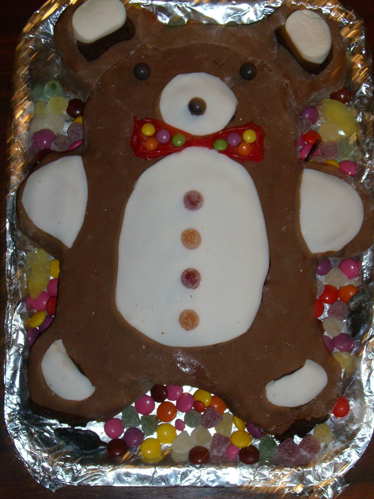 [bear+cake.JPG]