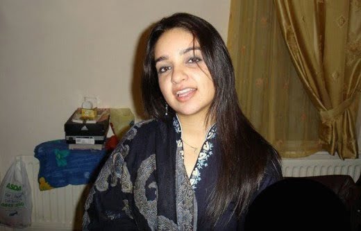 http://1.bp.blogspot.com/_iWmwFx3gc4Y/S-m9R0u-lnI/AAAAAAAACPM/-oJTNsaOO3Y/s1600/Pakistani-Girls-Lahore-Girls-520x3641.jpg