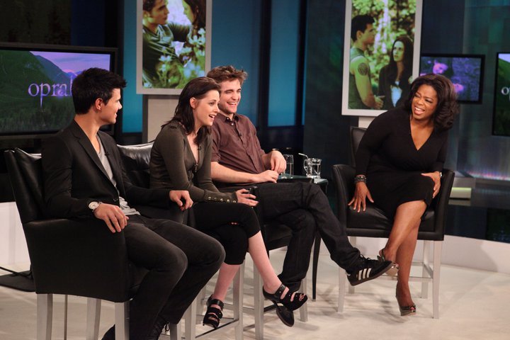 Pub tv : Rob, Kristen , Taylor et Dakota chez Oprah Winfrey Oprah+13mai2010