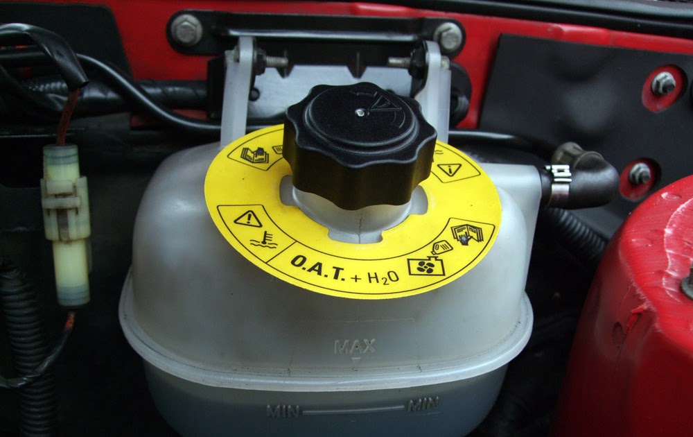 MG Rover Service Guides Coolant Check Level and Condition