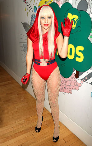 [1250799883_gaga_3_lg.jpg]