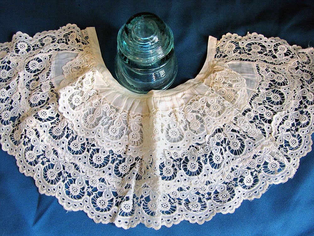 Red Hen Studios Crocheted Victorian collars