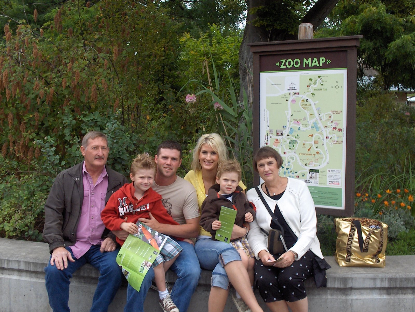 [zoo...2007+007.JPG]
