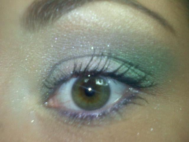Ashley*Nicole: Get the Look! Purple and Green Eyeshadow!!