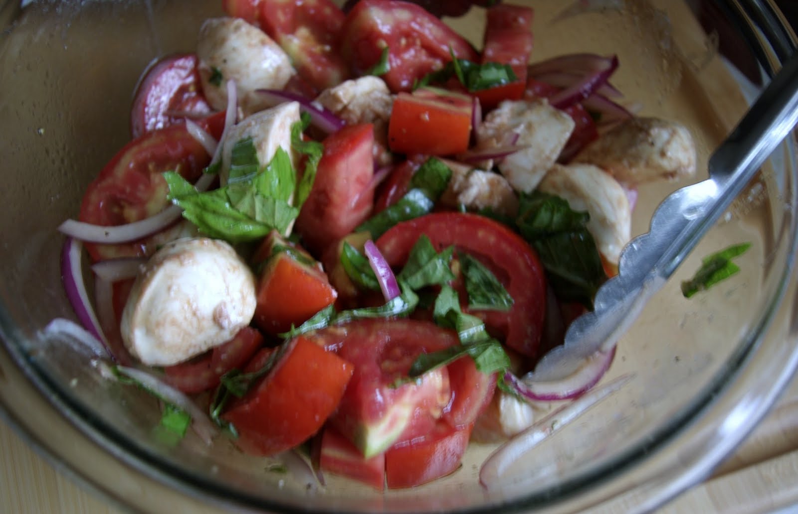 Tomato, Basil, and Mozzarella Salad w/ Balsamic Vinaigrette Sprinkles