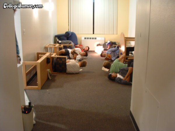 snap hilarious college dorm pranks craveonline photos on pinterest