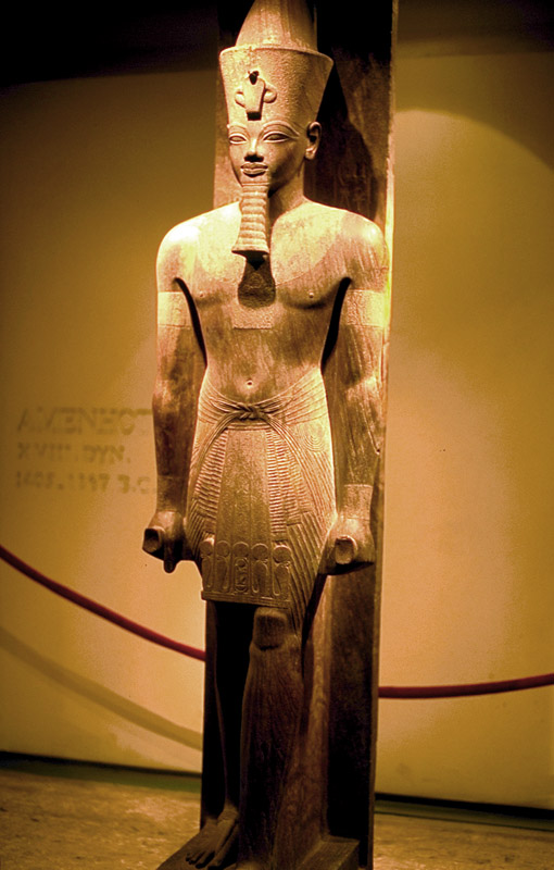 http://1.bp.blogspot.com/_iq2vQY1Jeaw/S_QdJ36_yQI/AAAAAAAATvU/glKNwwEWw8Y/s1600/amenhotep.jpg