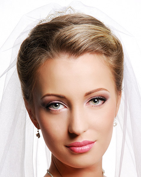 Wedding Hairstyles for Brides, hairstyles with flower. Wedding Hairstyles for Brides,