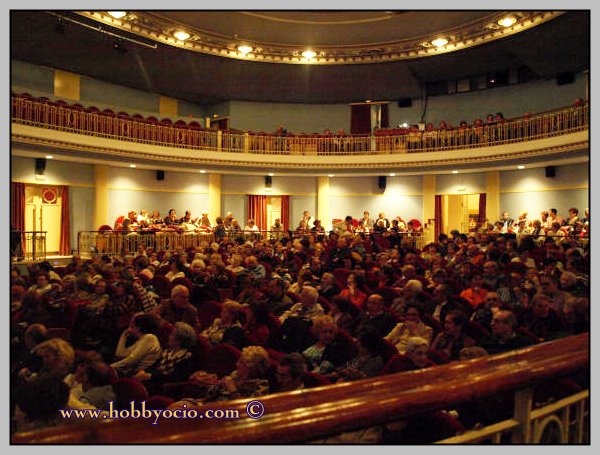 ASOC. RAQUEL MELLER Y AMBAGALA TEATRO BELLAS ARTES DE TARAZONA .