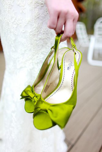 [green_wedding_shoes.jpg]