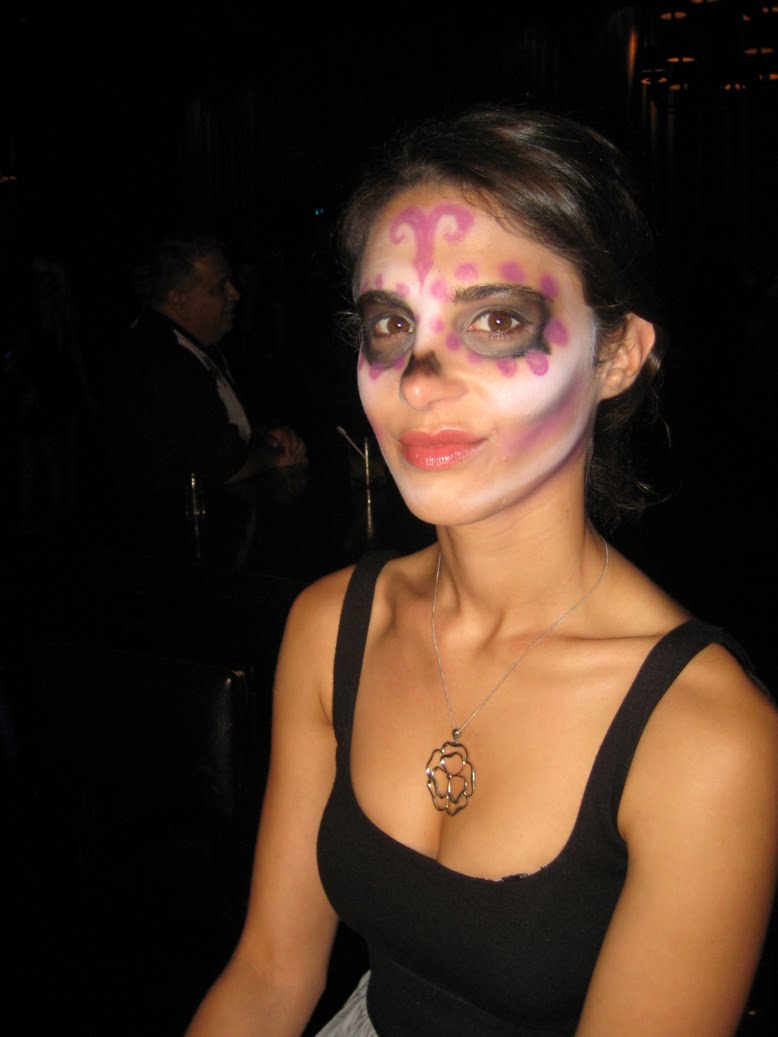 LOWMAN KUSTOMS Airbrush body painting