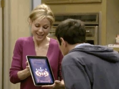 Product Placement iPad Modern Family