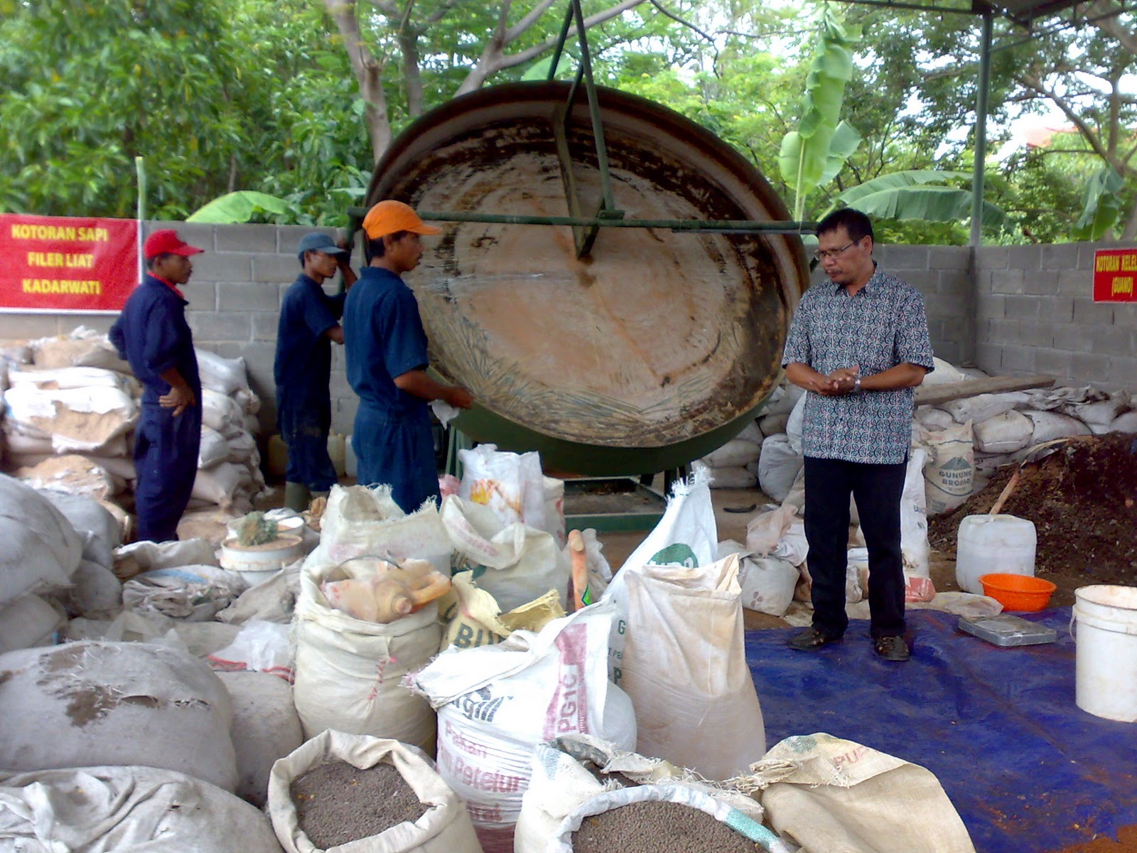 Pelatihan Cara Produksi Pupuk Granul NPK