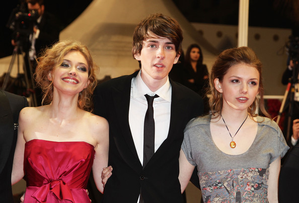 Chatroom. Cast: Aaron Johnson