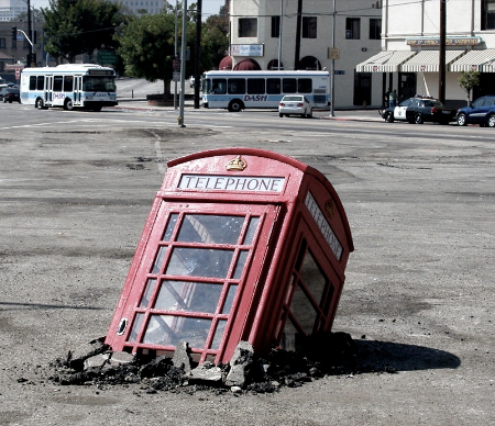 Red-phone-box.jpg (225×194)