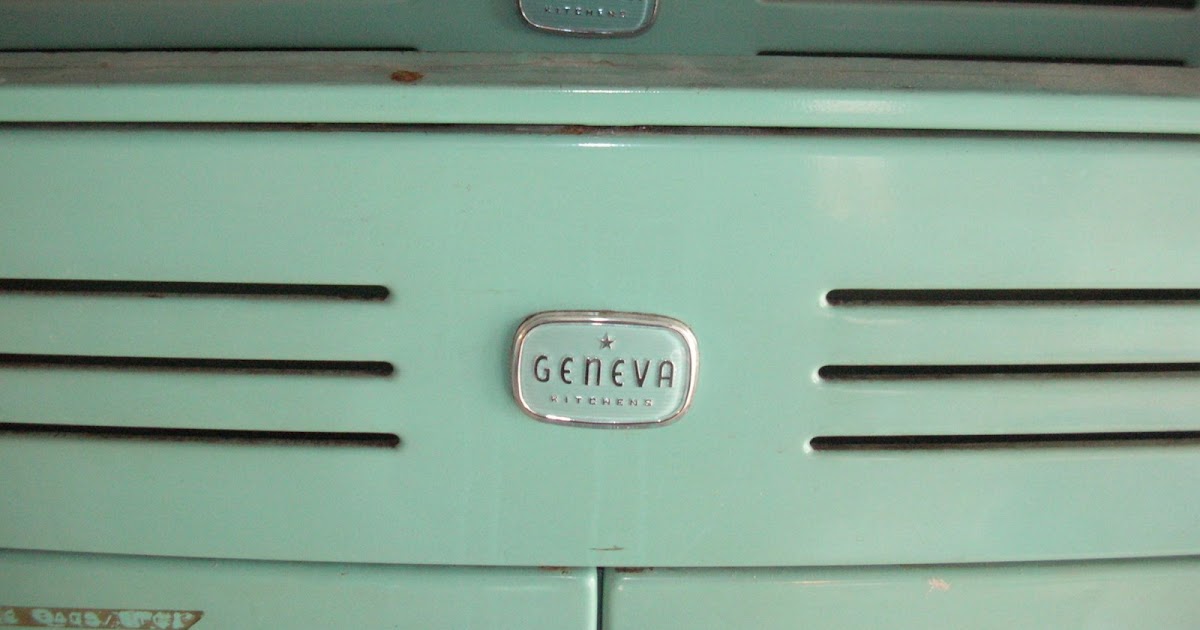 Retro Renovation SOLD! 1963 Geneva Steel Kitchen in Aquamarine