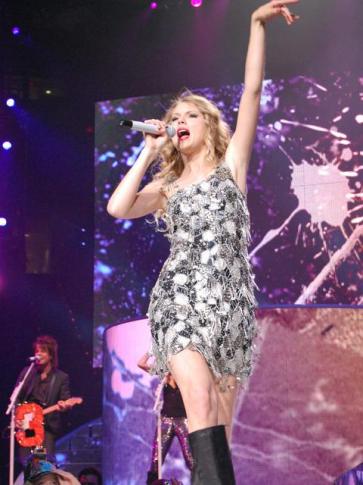 taylor swift tour raleigh nc taylor swift love 2010 fearless tour raleigh nc taylor swift tour raleigh nc taylor swift love 2010 fearless tour raleigh nc
