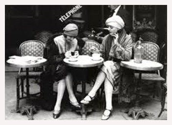 CAFETERÍA para todos - Página 6 Vintage+mujer+tomando+cafe+BN+MY