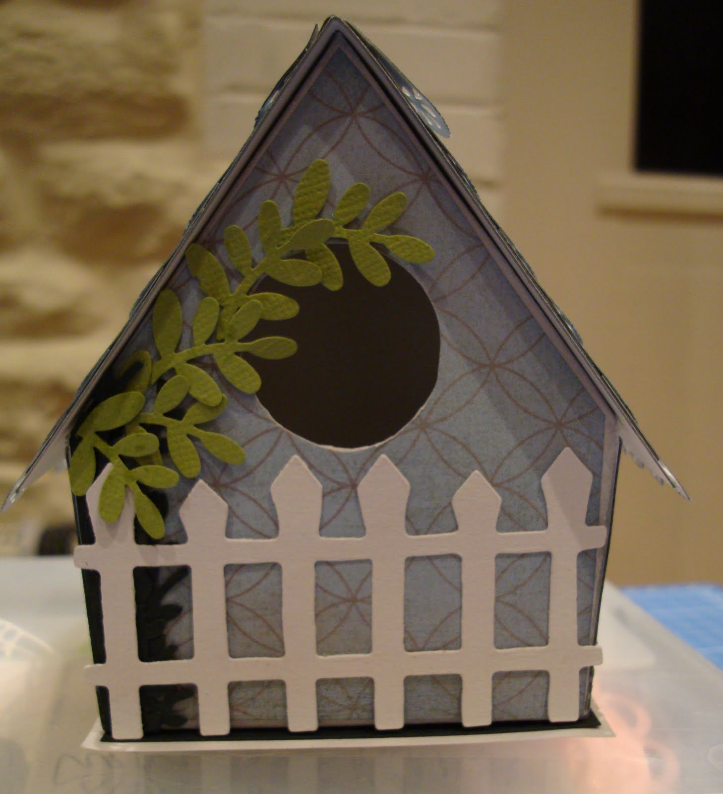 Lynne's blog Bird house gift box