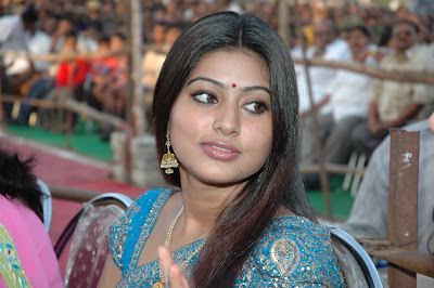 Tamil Girls on Mallu Aunty Photo Album  Mallu Actress Photo Album  July 2009