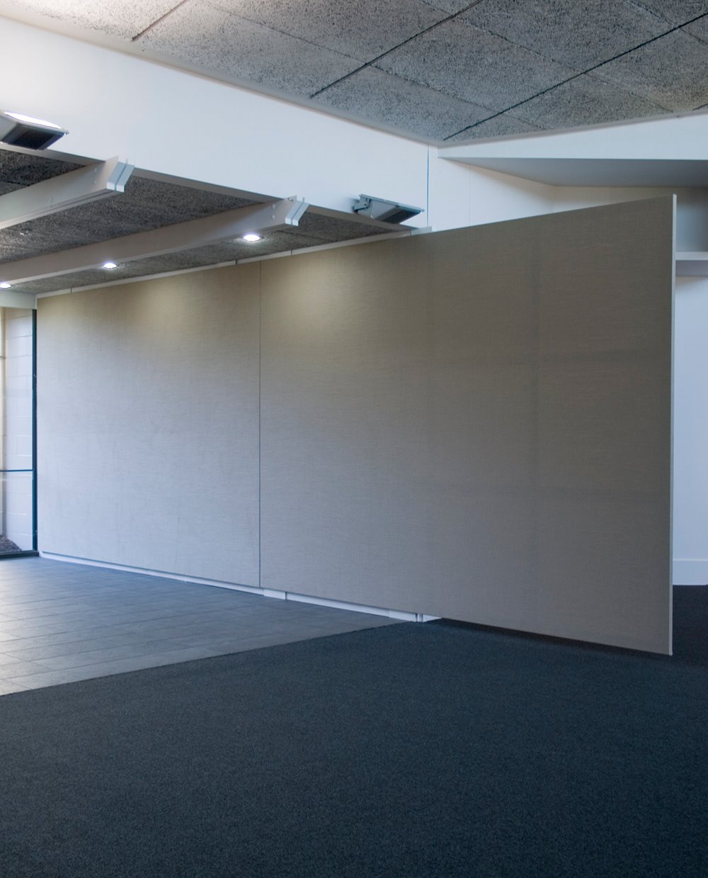 [Andrew+Barber_2.jpg]