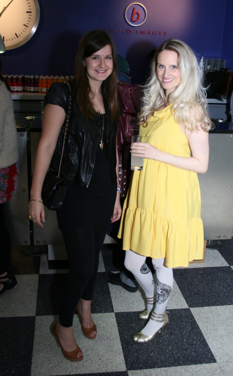 [Behind+the+Seams+090.jpg]