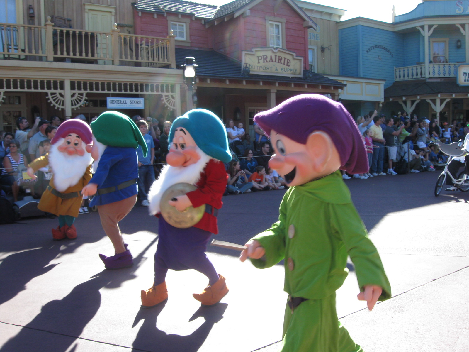 [Magic+Kingdom+01-10+033.JPG]