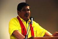 http://1.bp.blogspot.com/_jT1ovMVNaLk/SpeQliGFNJI/AAAAAAAAAvU/XmKKtGur_1s/s400/Tuan+Haji+Mohamad+Sabu+9.jpg