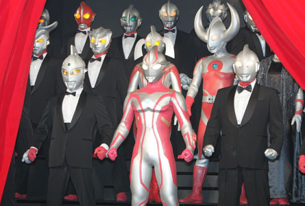 [0602_ultraman_a_lg.jpg]