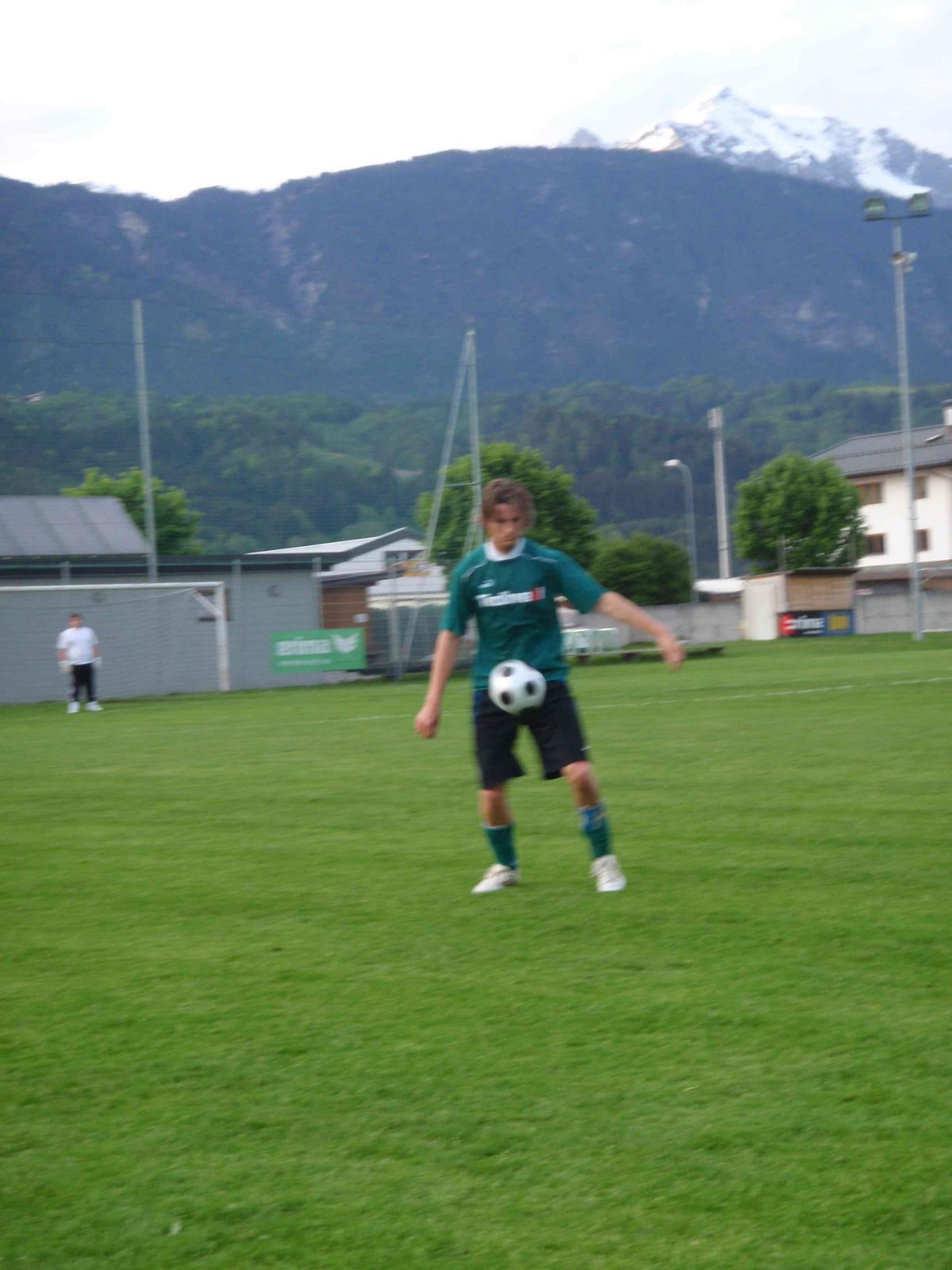 [grass+3.jpg]