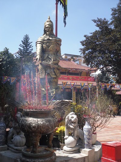 PRIERE A LA PAGODE POUR LE PREMIER JOUR DE L AN 2010