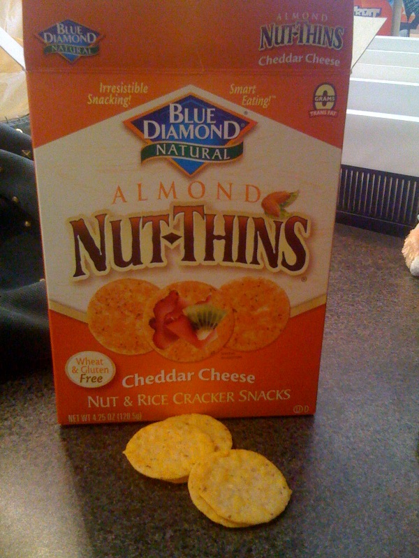 Young and Going Gluten Free Review Blue Diamond Almond Nut Thins