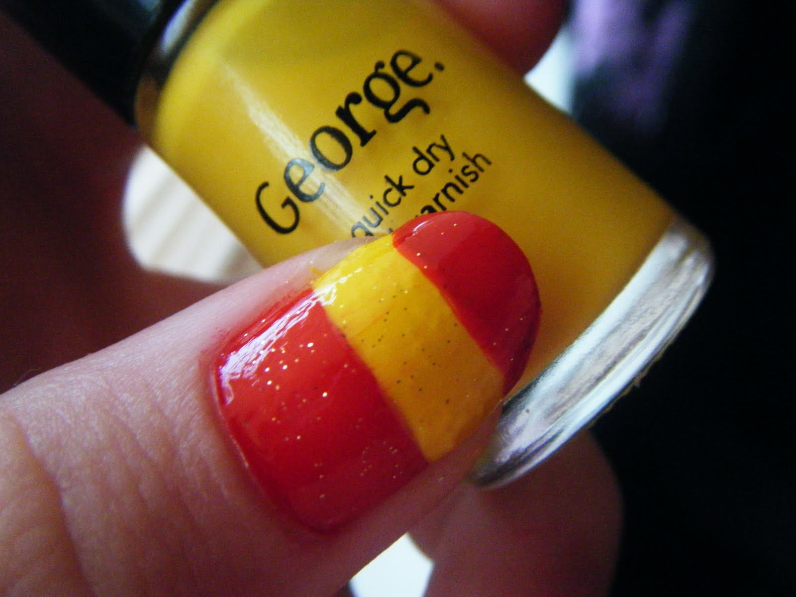 PaintAwayGirls World Cup Spain nail design