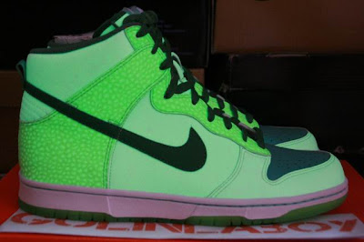 nike dunk glow in the dark 2