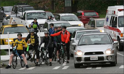 Image of bicyclists in Seattle