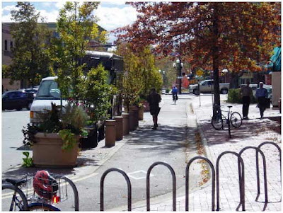 Image of bike lane in downtown Boulder, Colorago