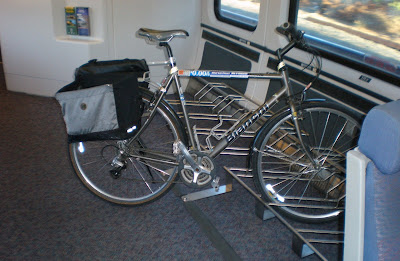 Image of bicycle rack on Amtrak Capitol Corridor