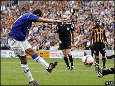 Leon Osman scored his second of the season to rescue a point for Everton Leon Osman scored his second of the season to rescue a point for Everton