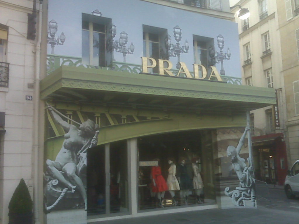 [Prada+store+front+Paris.jpg]