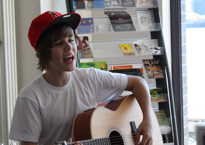[Justin_Bieber__c__P_Henschel_12.JPG]
