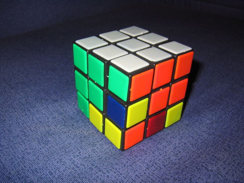[Rubik03.jpg]