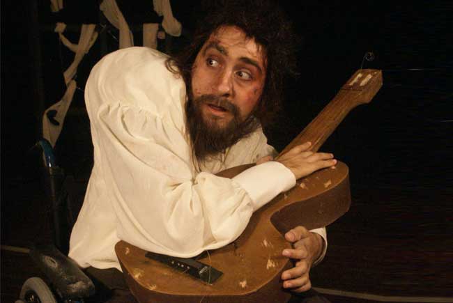 [gitarsahnede_1.jpg]