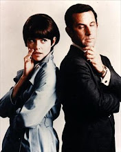 AGENTE MAXWELL SMART Y AGENTE 99